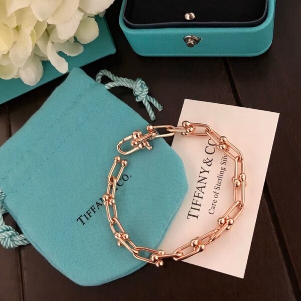 티파니 Tiffany  클래식 모던 심플 팔찌